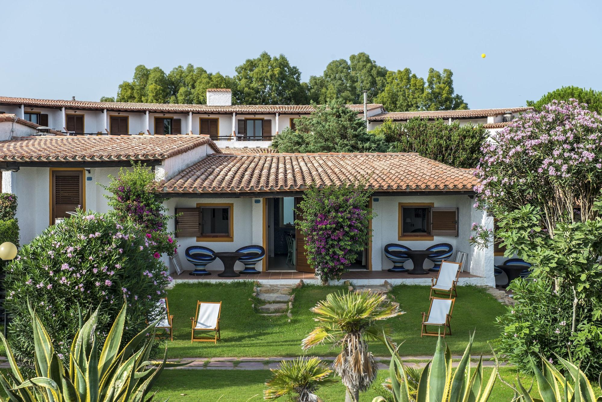 Cormoran Residence Villasimius Esterno foto