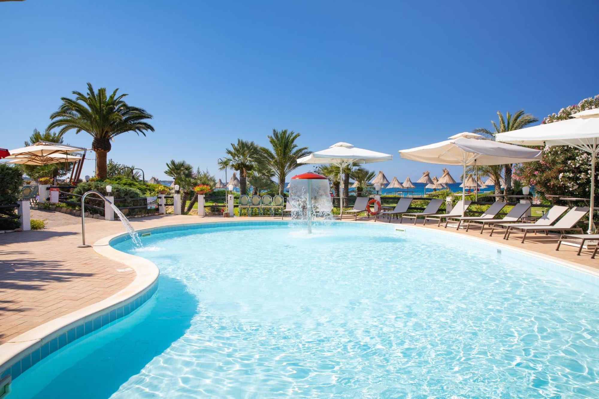 Cormoran Residence Villasimius Esterno foto