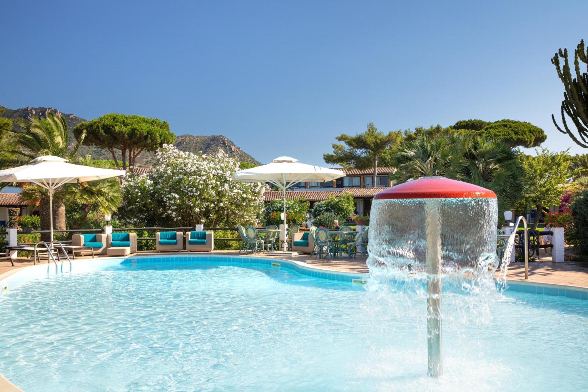 Cormoran Residence Villasimius Esterno foto